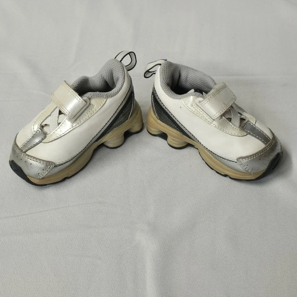 Nike Shox Turbo White &‎ Silver Toddler Sneakers Size 4C 315449-101 Hook & Loop